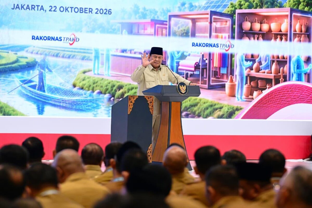 Presiden Prabowo Subianto menekankan efisiensi, transparansi, dan peningkatan produktivitas BUMN untuk memperkuat manfaat pengelolaan aset negara bagi masyarakat (foto: kementerian sekretaris negara)
