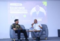 Wakil Menteri Ketenagakerjaan Afriansyah Noor menekankan pentingnya pelatihan yang sesuai kebutuhan industri dan perluasan akses kerja bagi generasi muda dalam kuliah umum BEM Universitas Airlangga di Surabaya (foto: kementerian ketenagakerjaan)