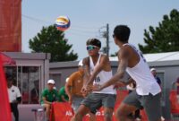 Pasangan atlet voli pantai putra Indonesia, Bintang Akbar dan Sofyan Rachman Efendi, menyumbangkan medali perak pada ajang Asian Games (foto: kementerian pemuda dan olahraga)