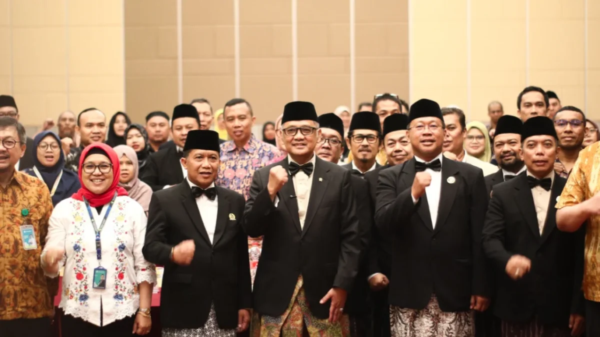 Menteri Haji dan Umrah Mochamad Irfan Yusuf menekankan pentingnya pemeriksaan kesehatan yang objektif untuk memastikan kesiapan fisik calon jemaah haji (foto: kementerian haji dan umrah)