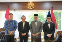 Menteri Haji dan Umrah Mochamad Irfan Yusuf mengikuti koordinasi terkait pemadanan data jemaah haji dan peningkatan pelayanan calon jemaah di Jakarta (foto: kementerian haji dan umrah)
