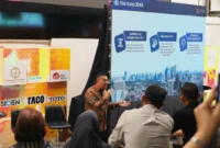 Wakil Menteri ATR/Wakil Kepala BPN Ossy Dermawan menyampaikan pentingnya kolaborasi pemerintah, akademisi, dan arsitek untuk mendukung pembangunan kota berkelanjutan dalam Jakarta Architecture Festival 2026 di Jakarta (foto: kementerian Agraria dan Tata Ruang)