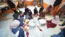 Pelatihan pengolahan kelapa menjadi kelapa parut kering yang didampingi TEP 1 UGM membuka peluang usaha baru bagi warga Desa Jojame, Pulau Bacan, Maluku Utara (foto: kementerian transmigrasi/TEP 1 UGM Pulau Bacan)