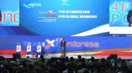Bahlil Lahadalia saat mewakili Presiden RI Prabowo Subianto membuka Trade Expo Indonesia (TEI) ke-41 di Tangerang (foto:  kementerian esdm)