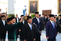 Menteri ESDM Bahlil Lahadalia mendapat mandat sebagai Menteri Koordinator Bidang Hilirisasi dan Transisi Energi dalam pelantikan di Istana Negara, Jakarta (foto: kementerian esdm)