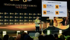 Wakil Menteri ESDM Yuliot meluncurkan Program Pengawal Energi 2026 untuk memperkuat pengawasan distribusi BBM bersubsidi dan BBM penugasan di 3.679 SPBU (foto: kementerian esdm)