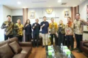 Wakil Menteri Pemuda dan Olahraga Taufik Hidayat menerima jajaran Prodi Pendidikan Jasmani FKIP Universitas Pamulang untuk membahas pengembangan talenta dan pembinaan olahraga (foto: kementerian pemuda dan olahraga)