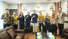 Wakil Menteri Pemuda dan Olahraga Taufik Hidayat menerima jajaran Prodi Pendidikan Jasmani FKIP Universitas Pamulang untuk membahas pengembangan talenta dan pembinaan olahraga (foto: kementerian pemuda dan olahraga)
