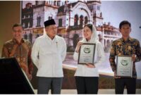 Menteri Koperasi Ferry Juliantono menghadiri peresmian Koperasi Ekspor Merah Putih yang dirangkaikan dengan pelantikan Pengurus Wilayah MES Jawa Tengah di Semarang (foto: kementerian koperasi)
