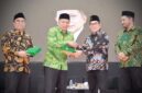 Menteri Koperasi Ferry Juliantono saat membahas penguatan ekonomi umat melalui sinergi Syarikat Islam, Baznas, dan Masyarakat Ekonomi Syariah dalam Dialog Kebangsaan di Surabaya, Jawa Timur (foto: kementerian koperasi)